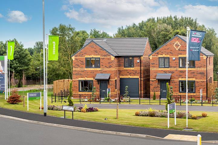 Street scene on a Gleeson development